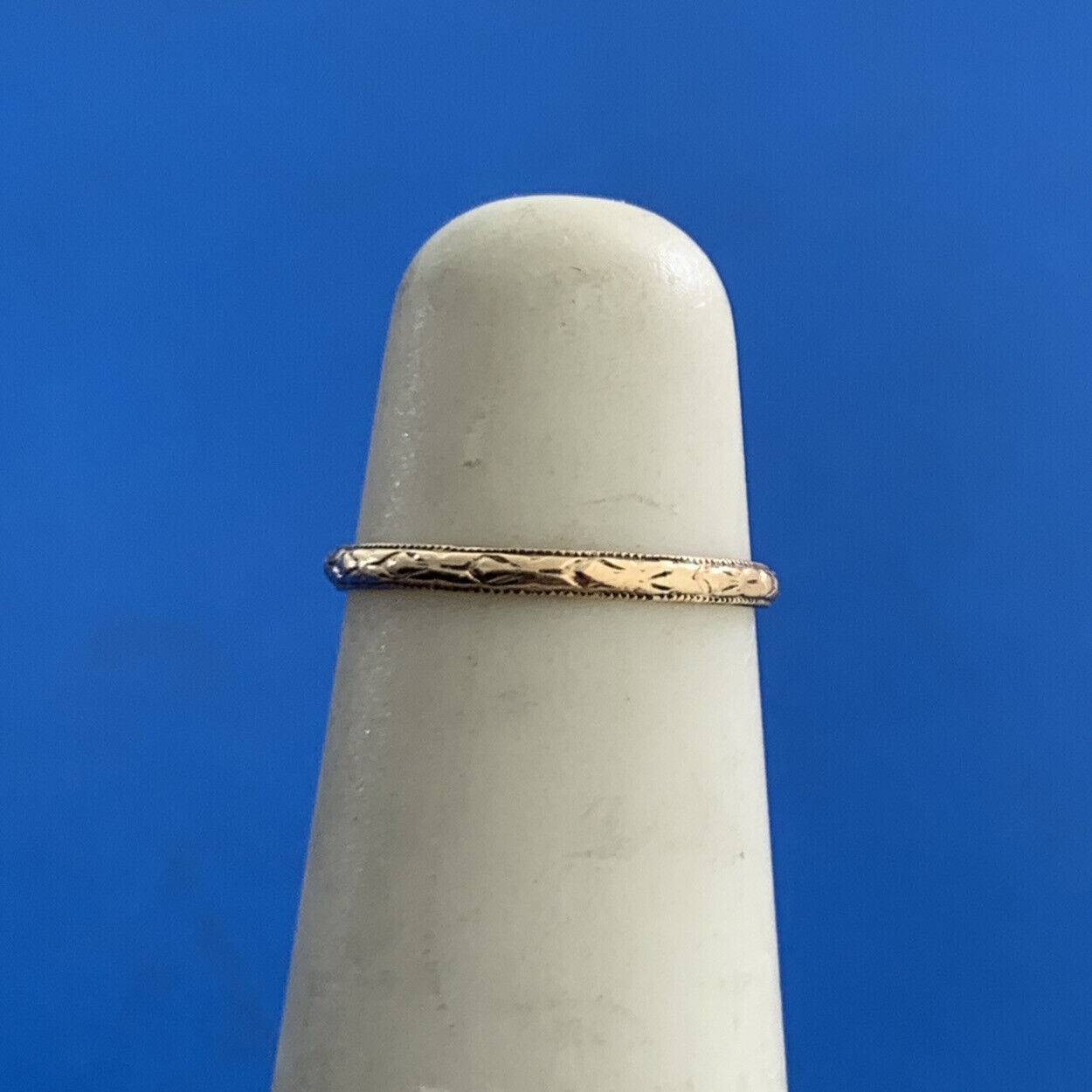 Vintage 10K Yellow Gold Floral Scroll Child Baby Band Ring