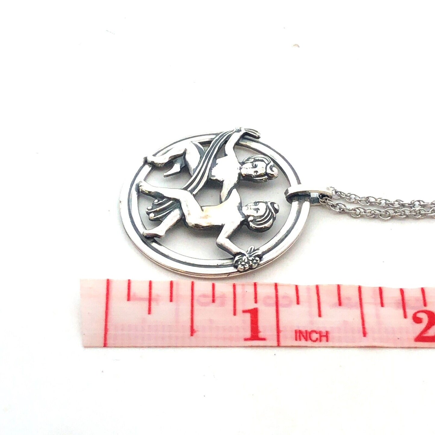 Vintage Van Dell 925 Sterling Silver Zodiac Gemini Twins Round Pendant Necklace