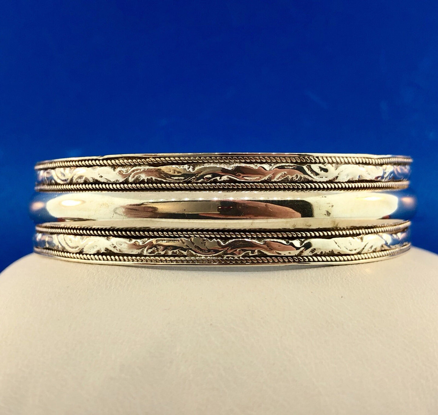 Vintage Artisan 950 Silver Red Carnelian Ribbed Bead Work Scroll Cuff Bracelet