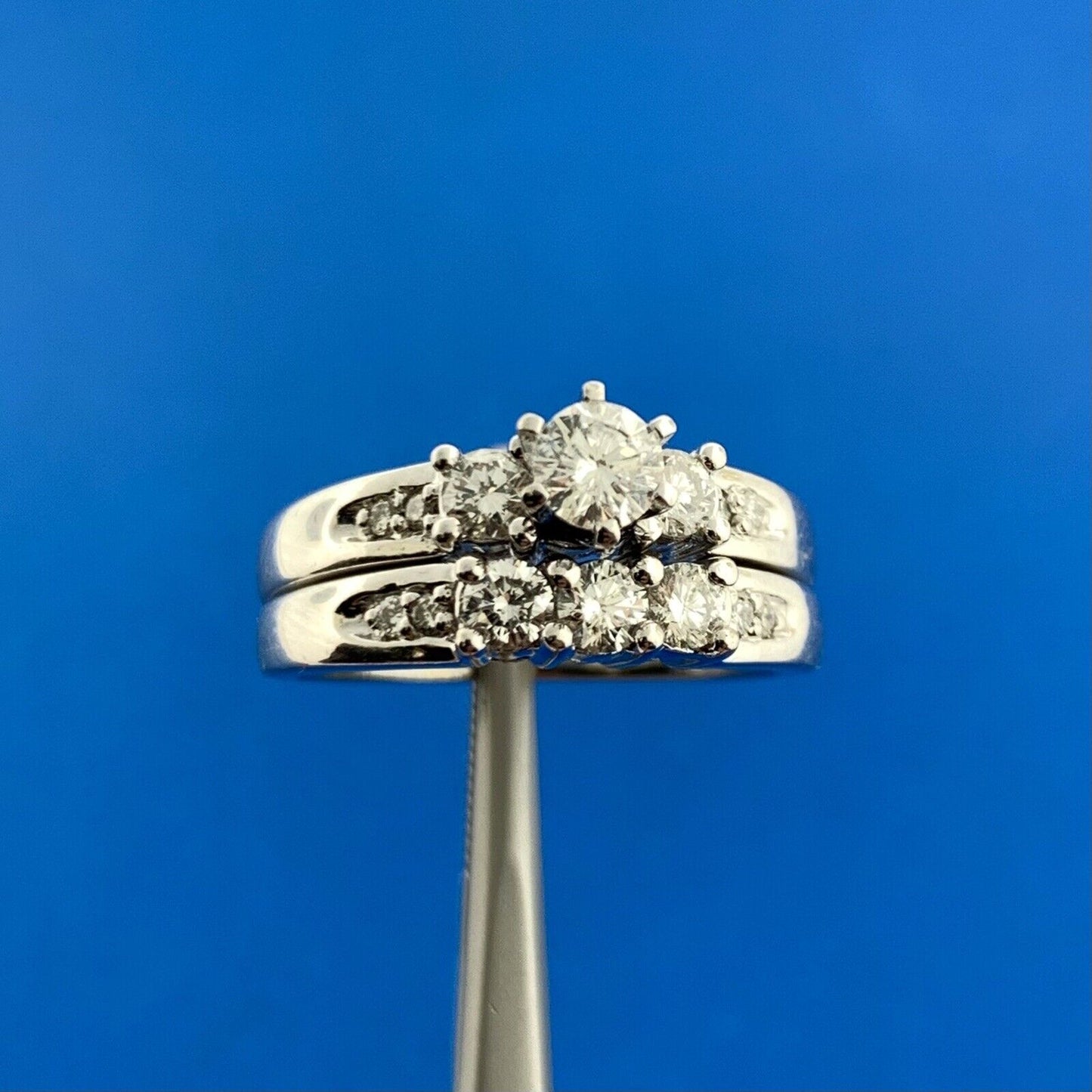 Designer 14K White Gold Round Diamond Engagement Wedding Band Bridal 2 Ring Set