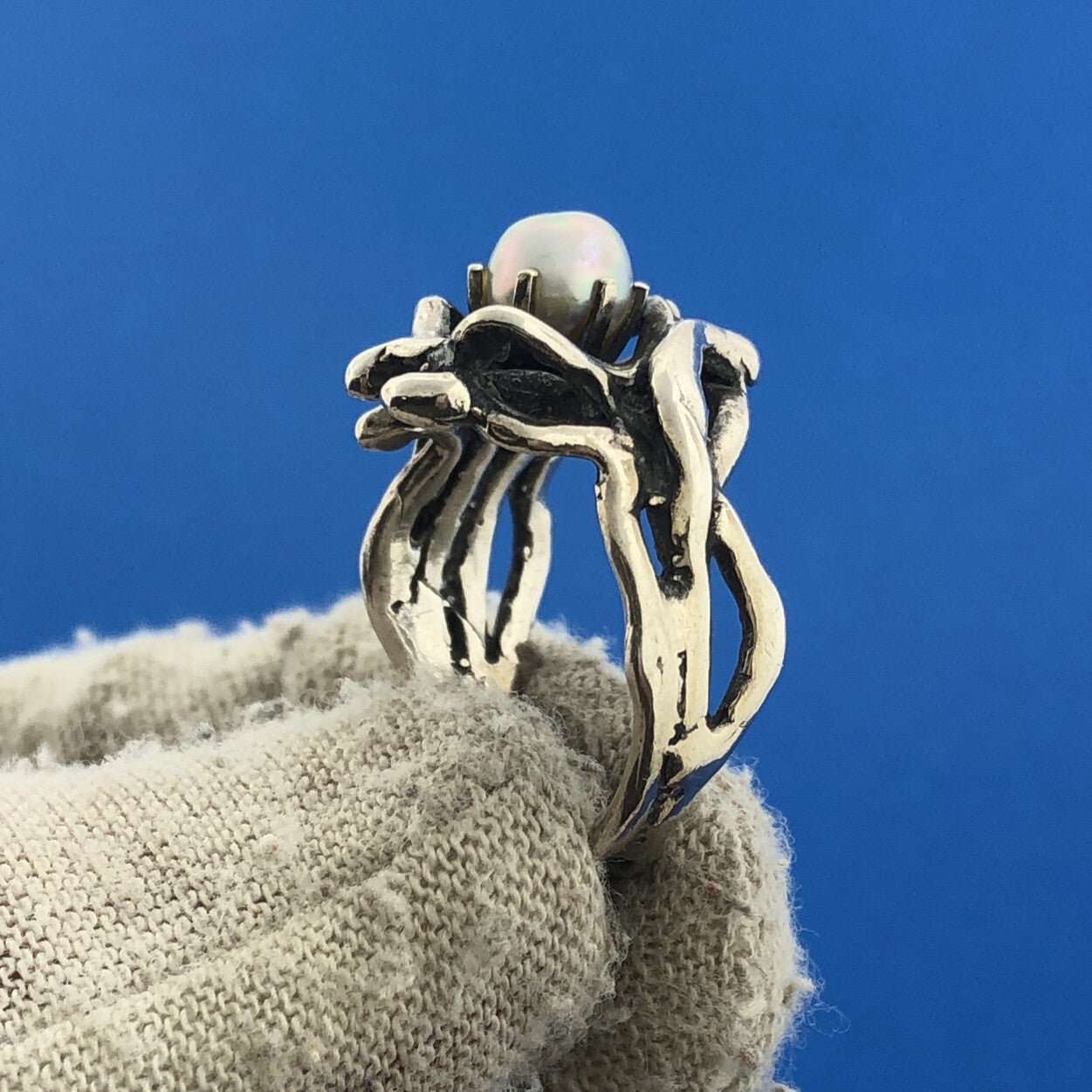 Modernist Artisan 925 Sterling Silver Pearl Free Form Open Work Ring