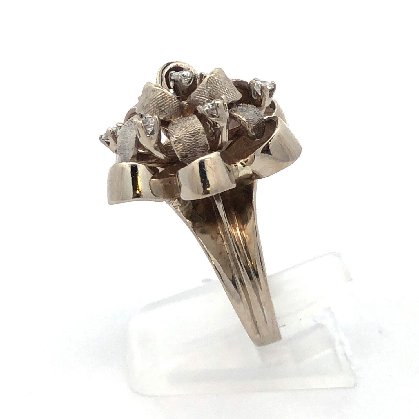 Vintage 14K White Gold Diamond Floral Polished Florentine Ribbon Statement Ring