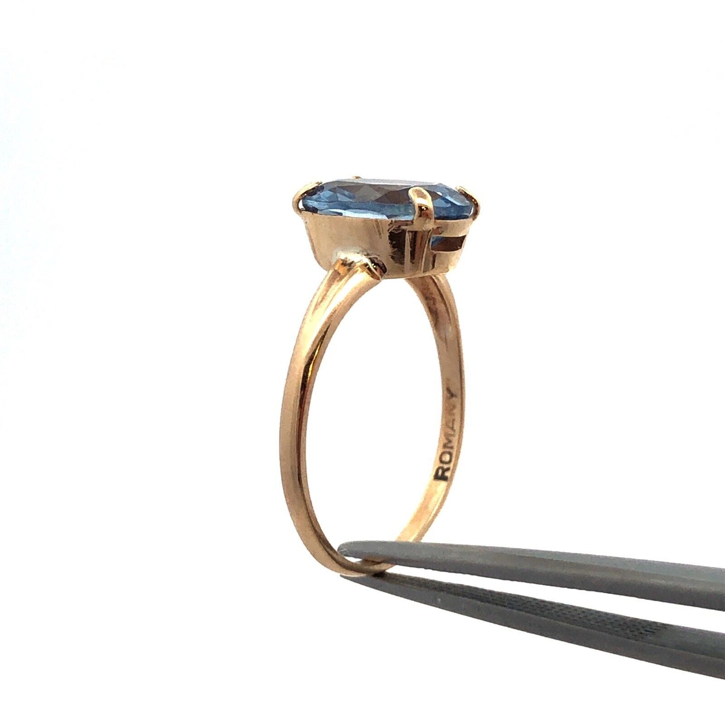 ROMANY 10K Yellow Gold Oval Blue Topaz Solitaire Engagement Anniversary Ring