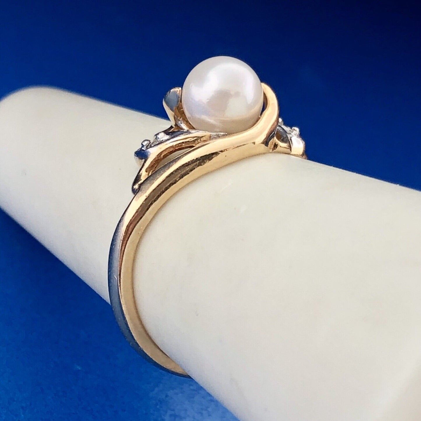 Vintage 10K Yellow White Gold Classic Pearl Diamond Freeform Swirl Cocktail Ring