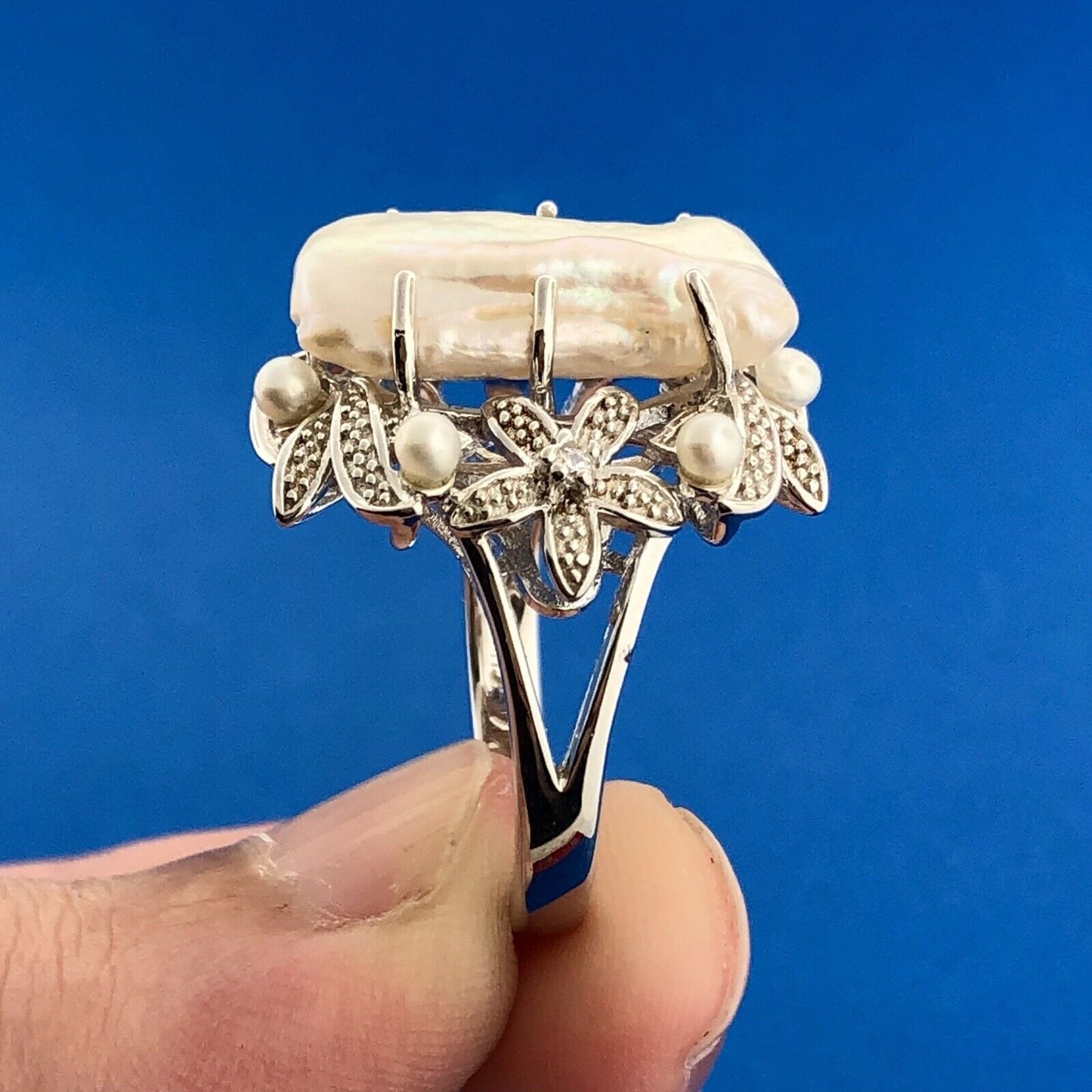 Designer HT 925 Sterling Silver Mother Of Pearl Diamond Pearl Floral Ring