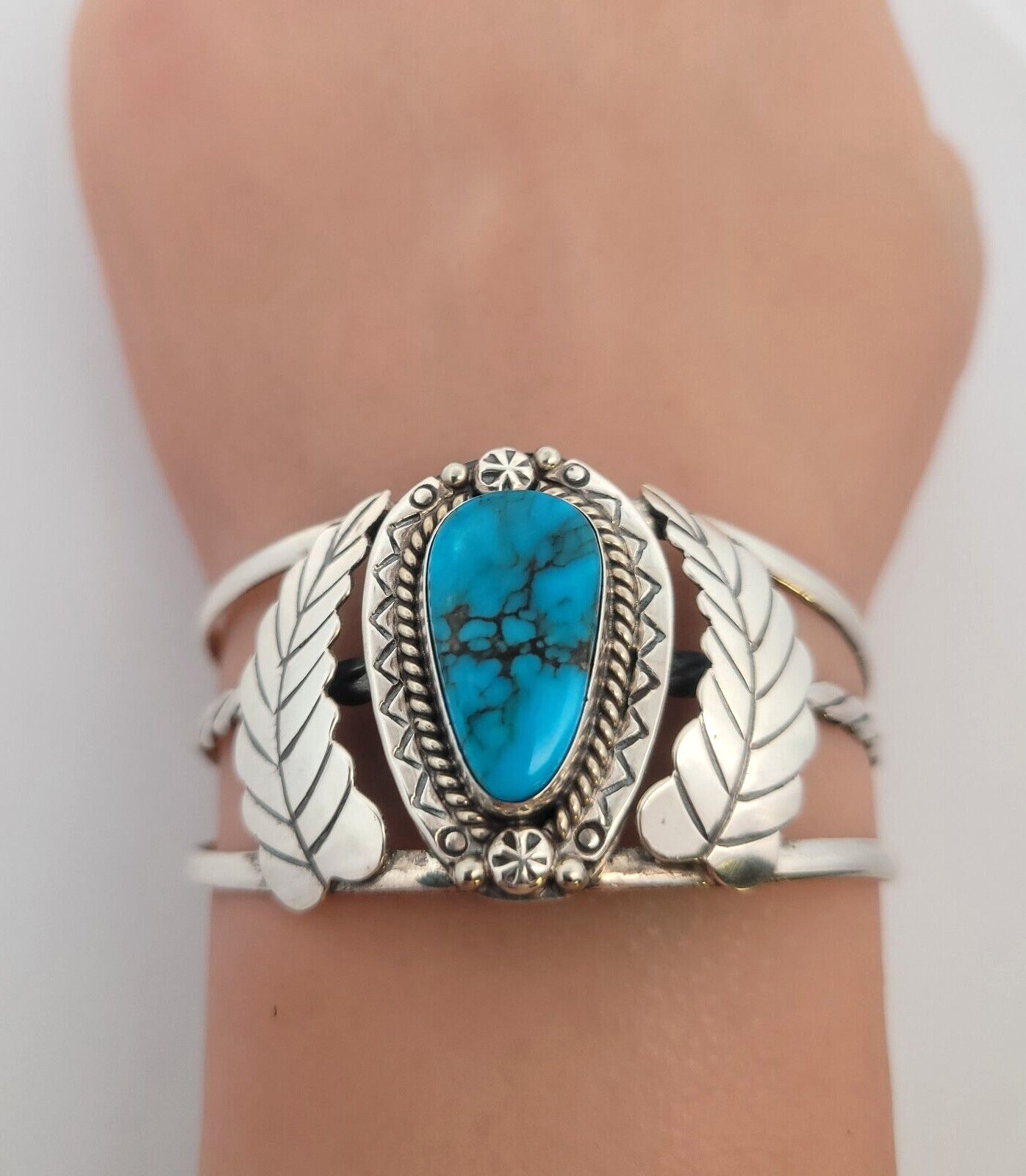 Native American 925 Sterling Silver Turquoise Cabochon Floral Open Cuff Bracelet