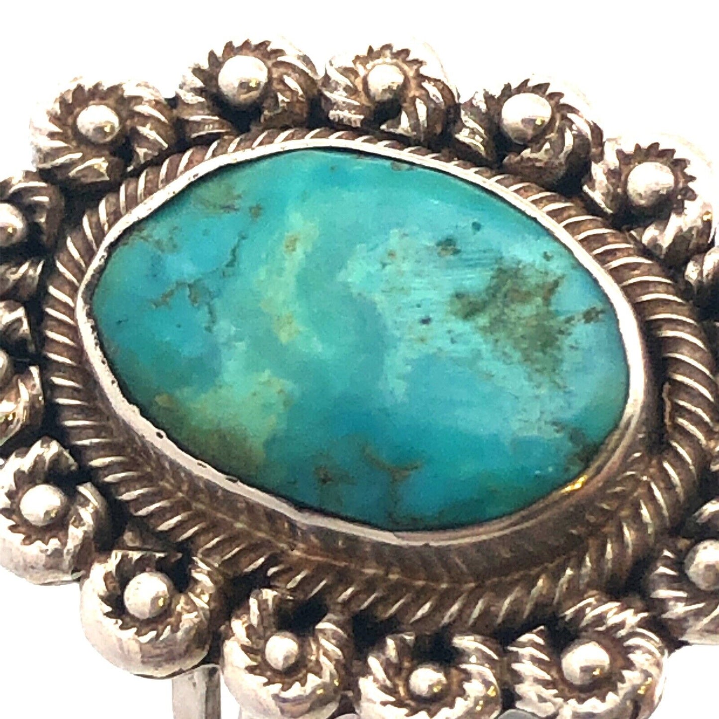 Vintage Native American Unsigned Sterling Silver Oval Turquoise Floral Bead Ring