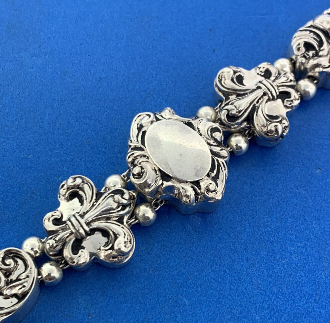 Shavarsh K 925 Sterling Silver Amethyst Floral Scroll Ten Charm Bracelet