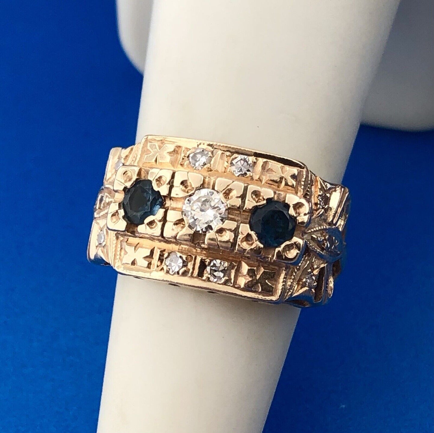Art Deco Art Nouveaux 14K Yellow Gold Sapphire Diamond Etruscan Dome Ring
