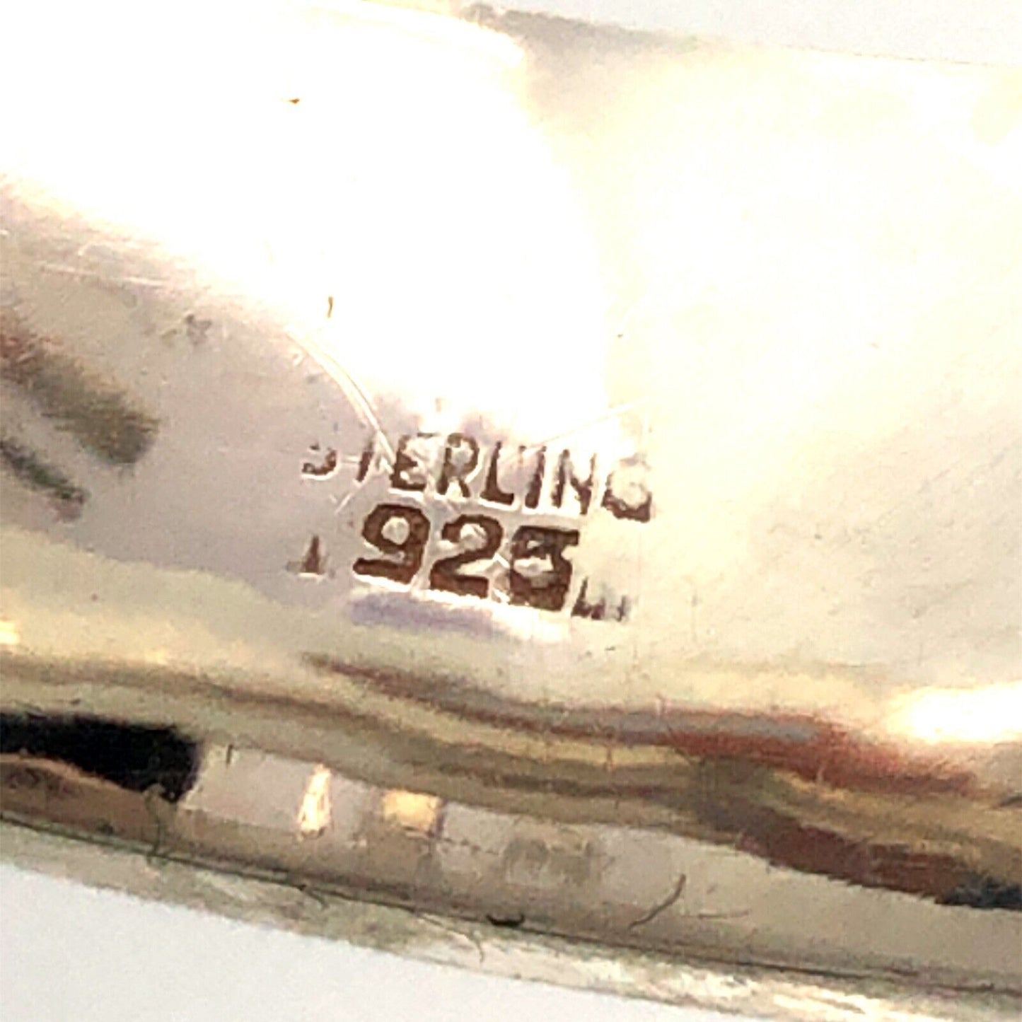 Vintage Designer Mexico 925 Sterling Silver Vine Detail Hinged Bangle Bracelet