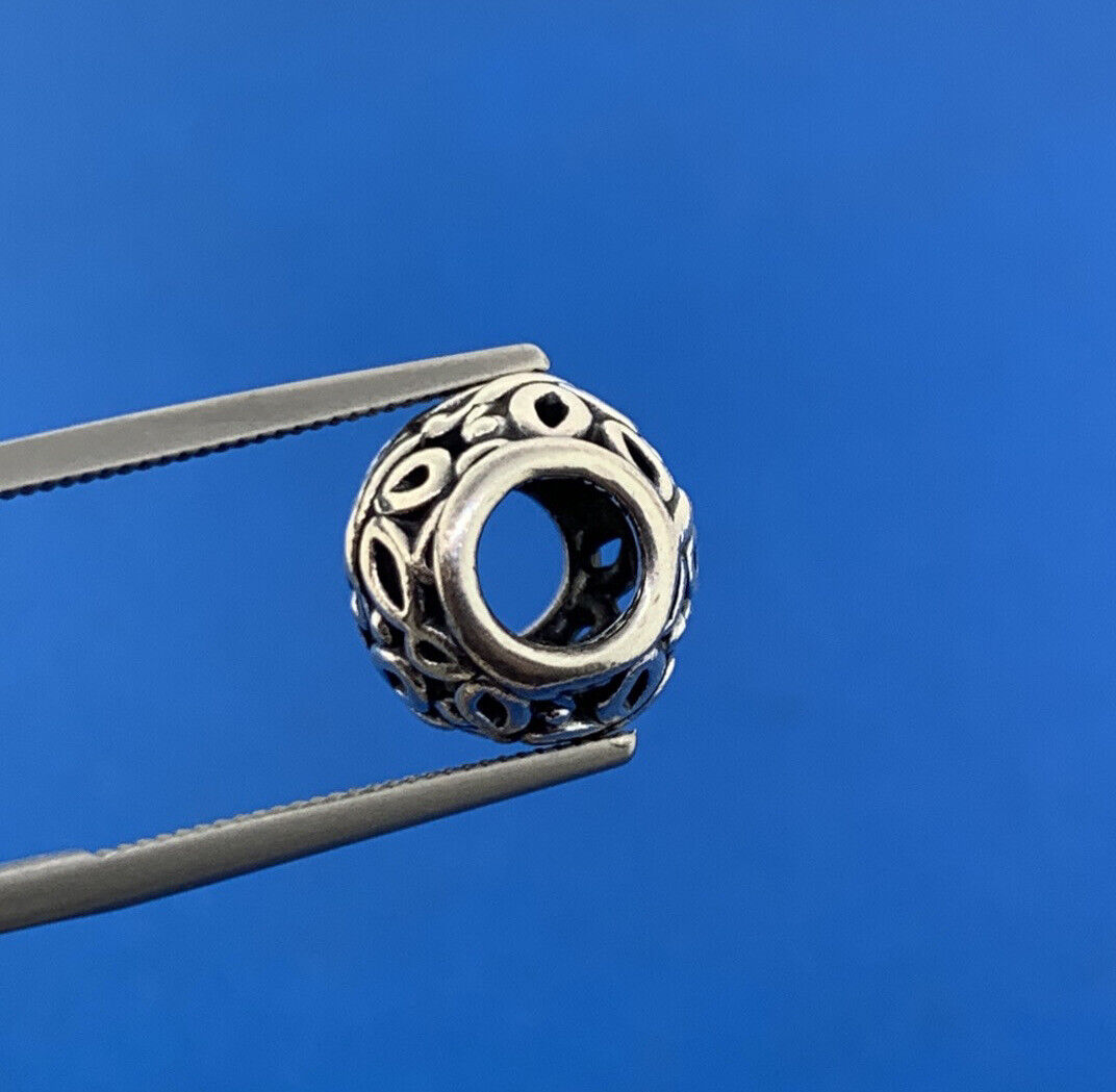 Authentic PANDORA 925 Sterling Silver Butterfly Garden 790895 Bracelet Charm