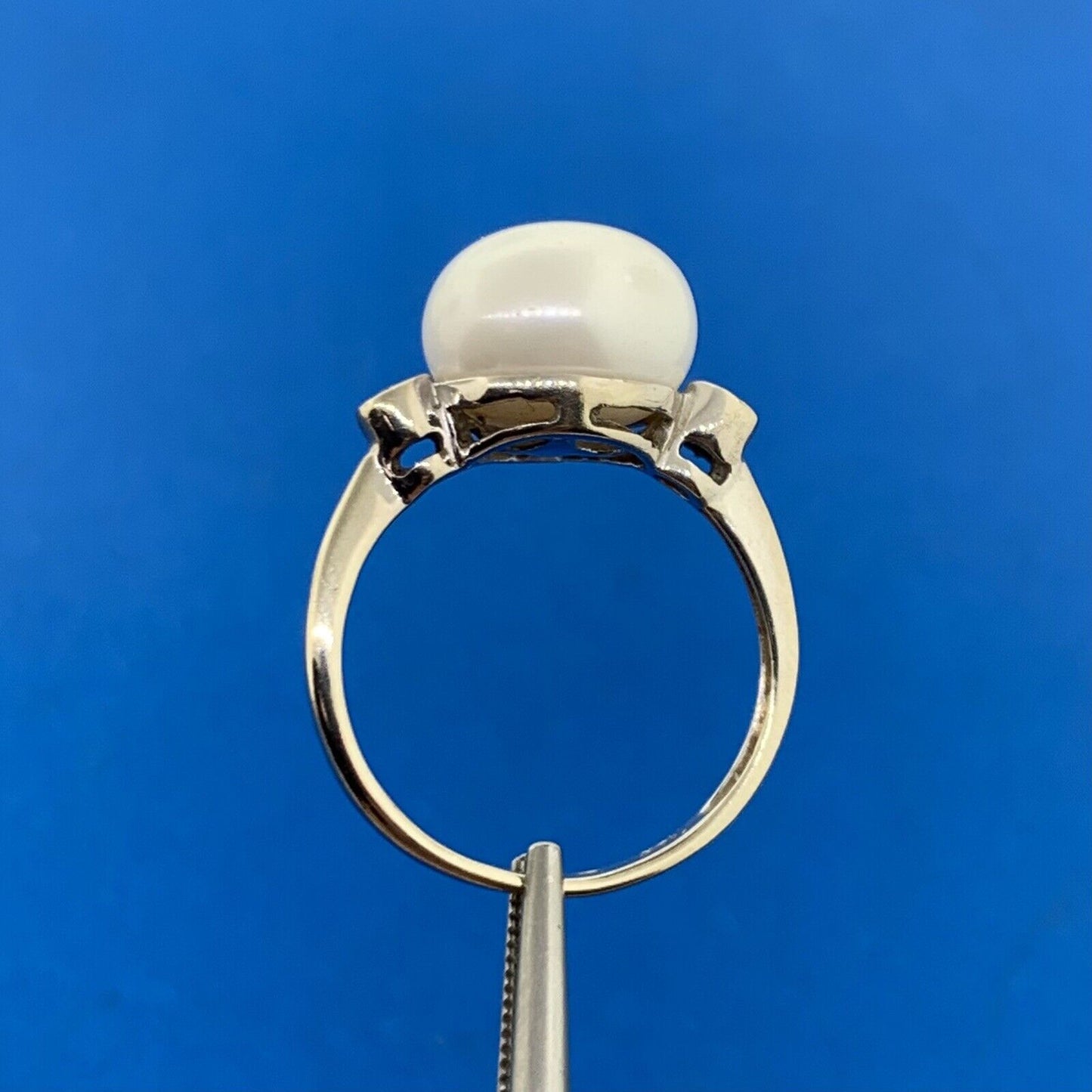 14K White Gold Pearl Diamond Accent June Wedding Anniversary Occasion Ring