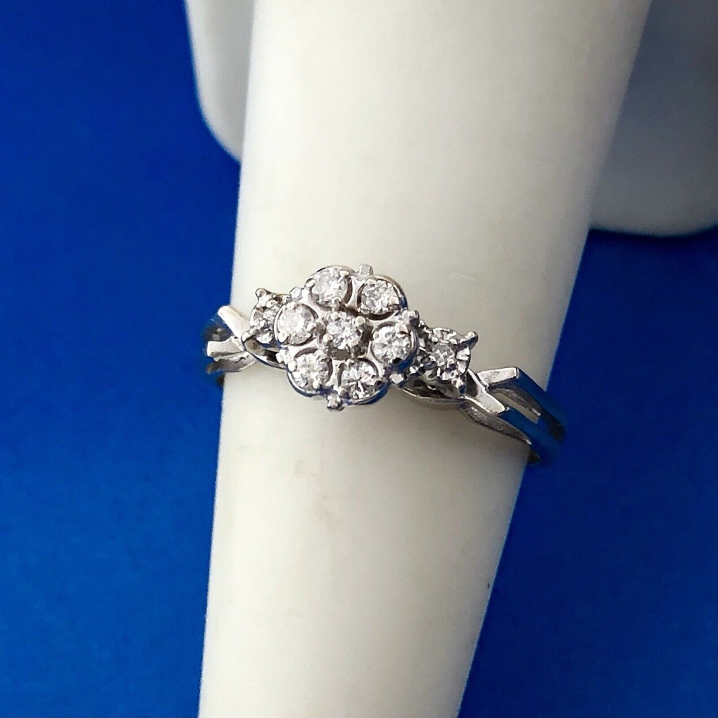 Charming 14K White Gold Diamond Floral Cluster Sweetheart Promise Bridal Ring