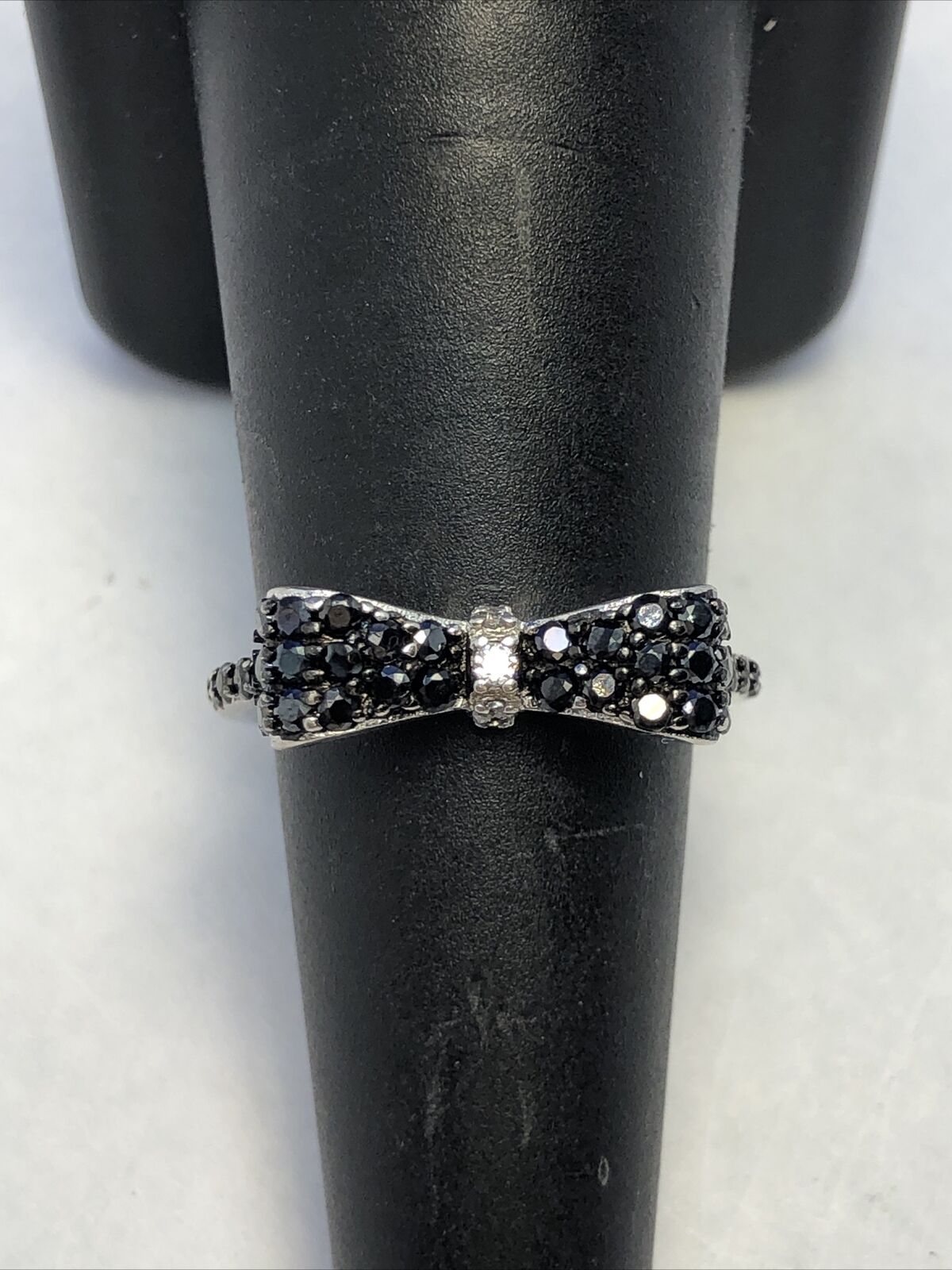 Estate 925 Sterling Silver Faceted Black Onyx Cubic Zirconia 3D Bow Ring