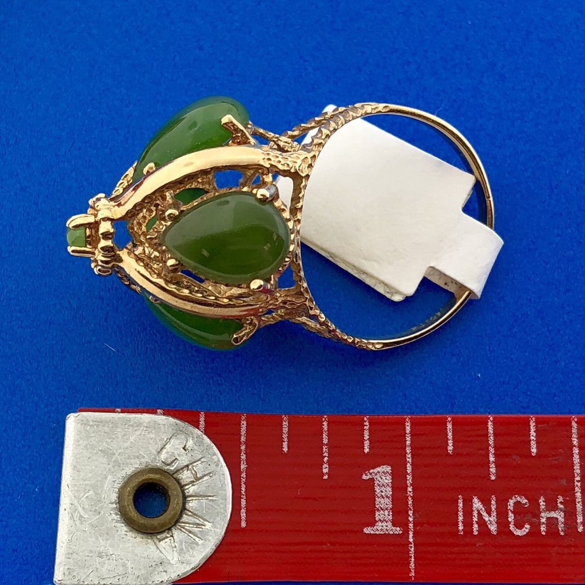 Vintage 10k Yellow Gold Dome Pear Shaped and Round Jade Ring Size 6.75