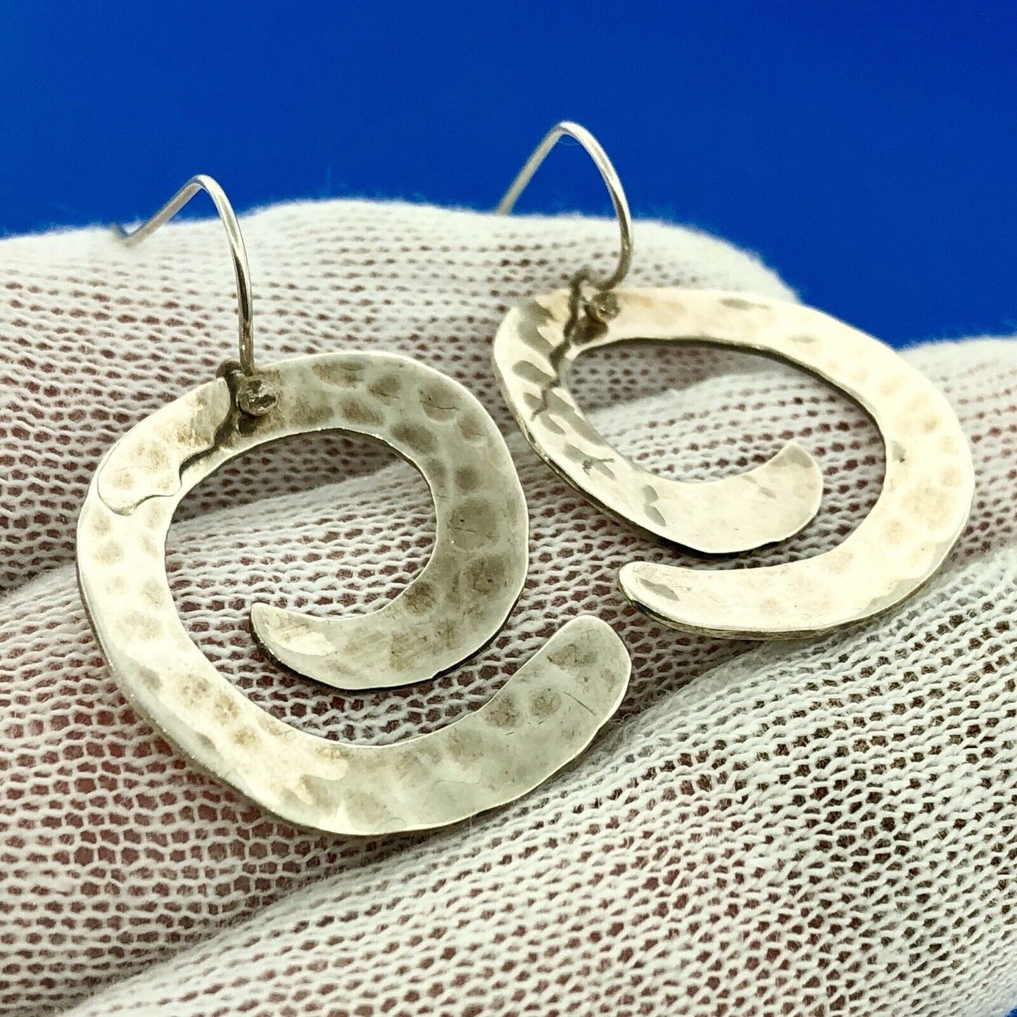 Sterling Silver 925 Hammered Modernist Crop Circle Swirl Dangle Drop Earrings