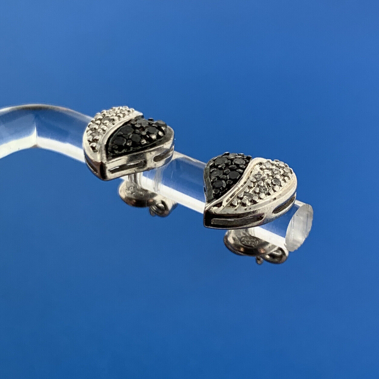 Designer HN 925 Sterling Silver White Black Diamond Cluster Heart Stud Earrings
