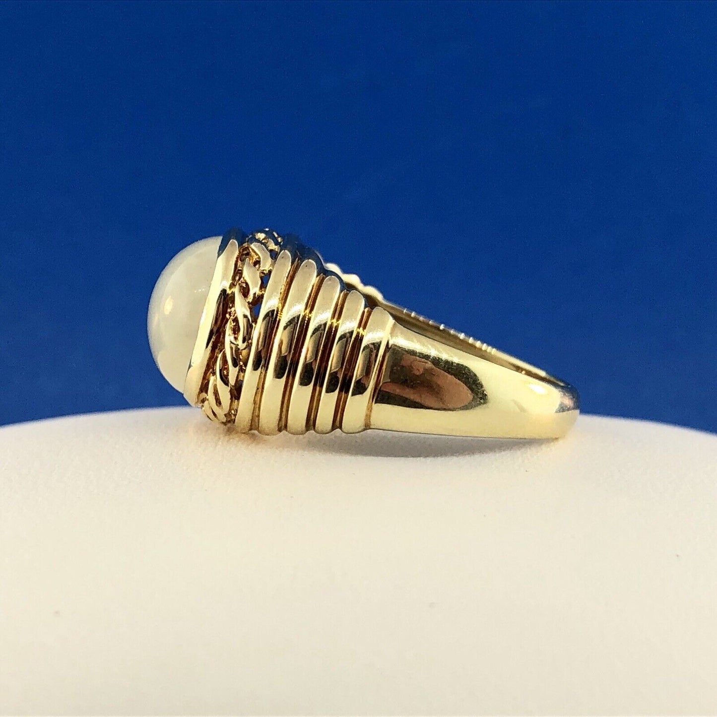 Designer PDV 14K Yellow Gold Oval Jade Jadeite Modernist Ribbed Dome Ring