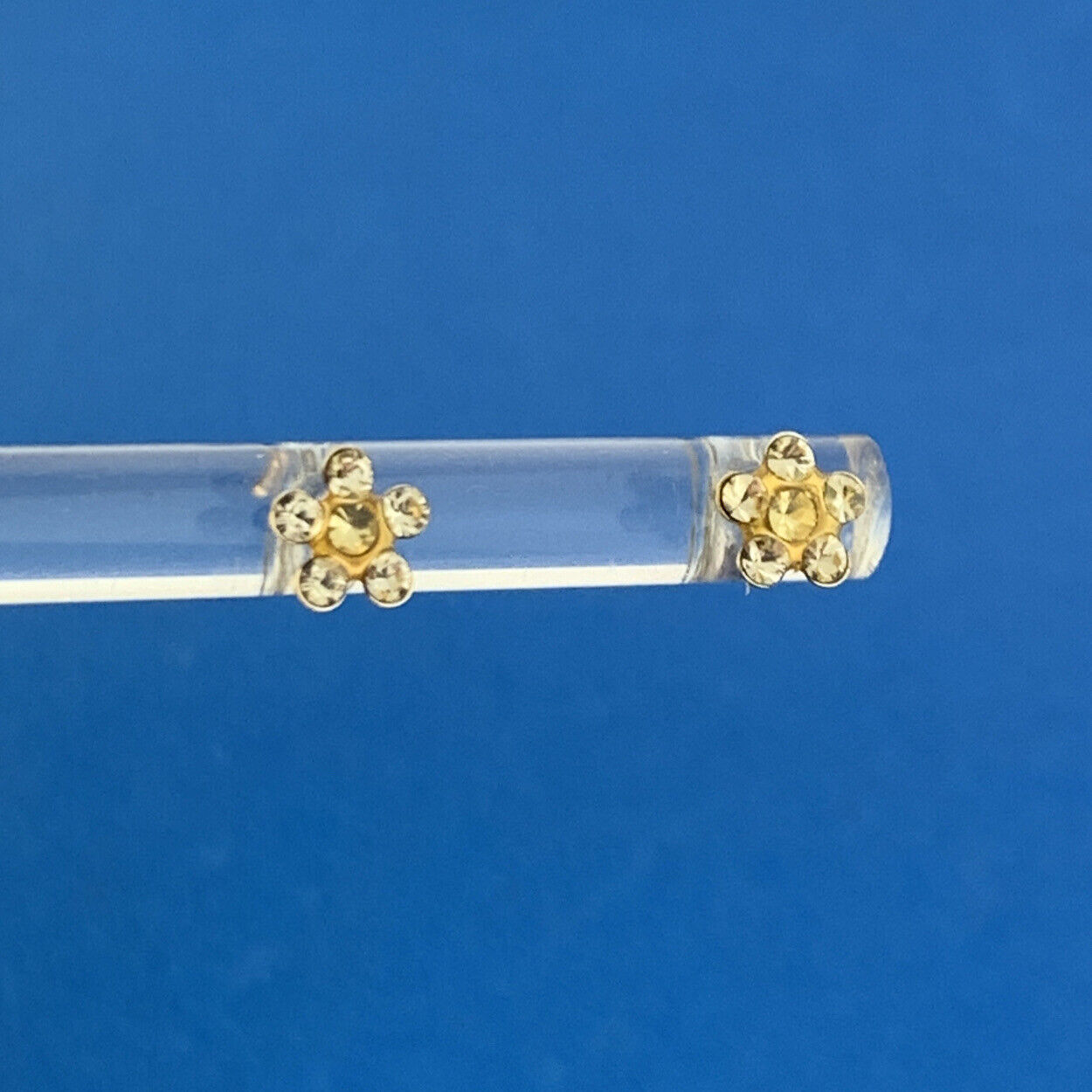 Designer 14K Yellow Gold Yellow Crystal Floral Design Shape Enamel Stud Earrings