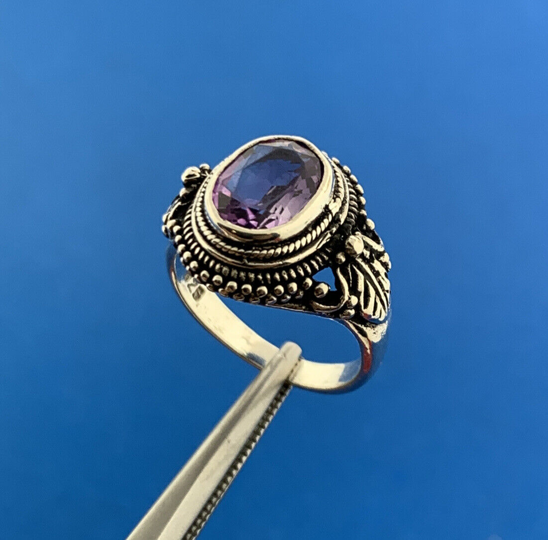 Vintage 925 Sterling Silver Oval Amethyst Solitaire February Occasion Ring