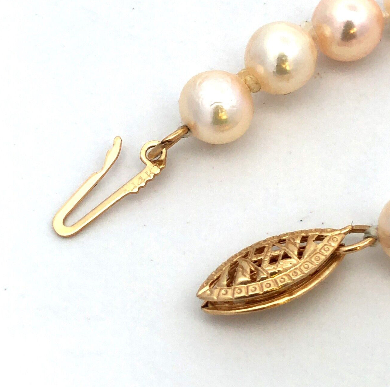 Estate 14KT Yellow Gold White Pearl June Anniversary Wedding Necklace