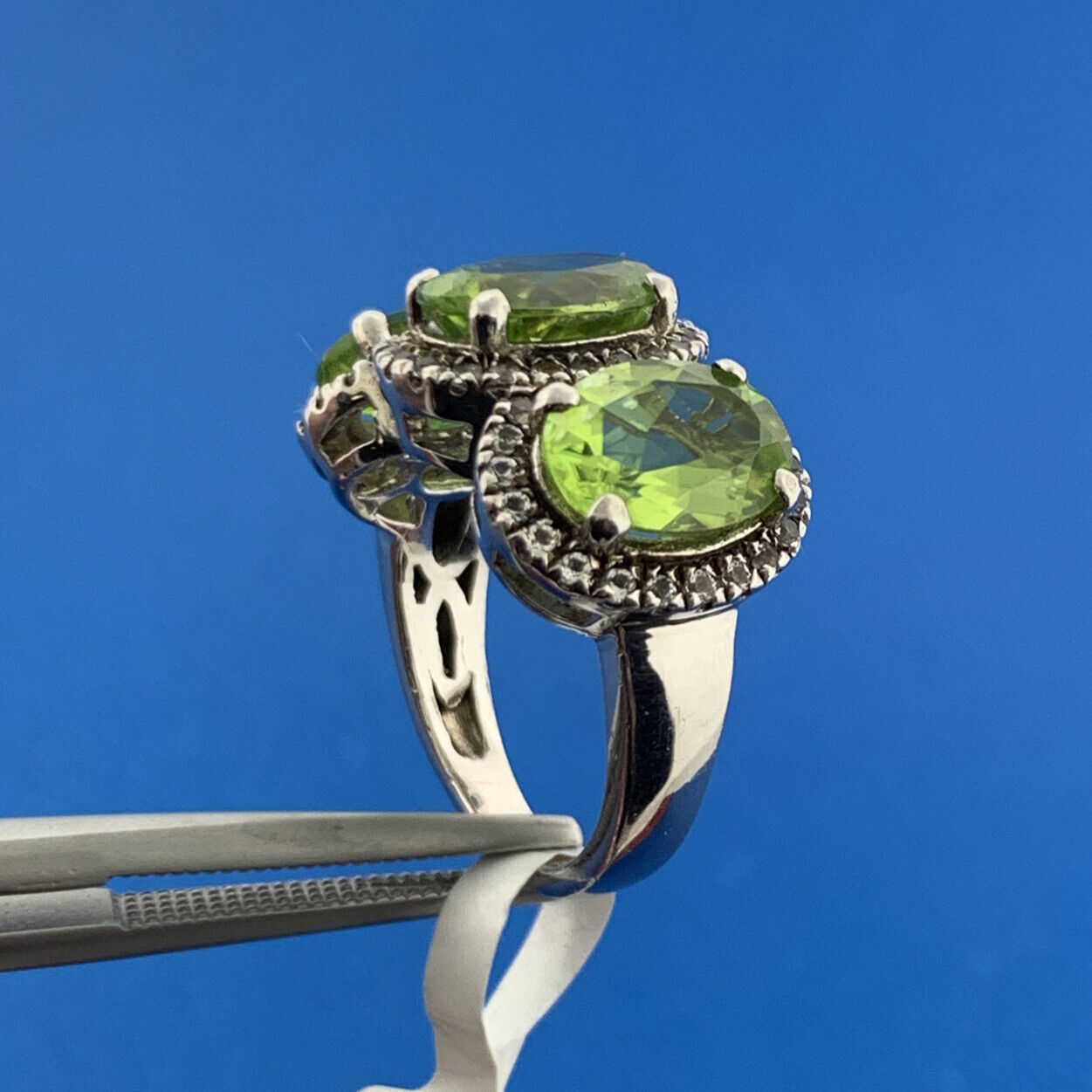 Designer 925 Sterling Silver Manchurian Peridot Cubic Zirconia August Anniv Ring