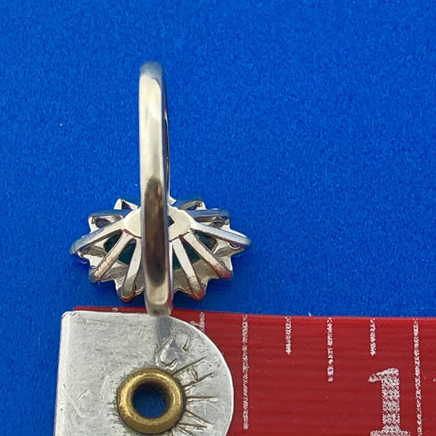 Gorgeous 14k White Gold Marquise Cut Emerald Diamond Accent Ring Size 2.75