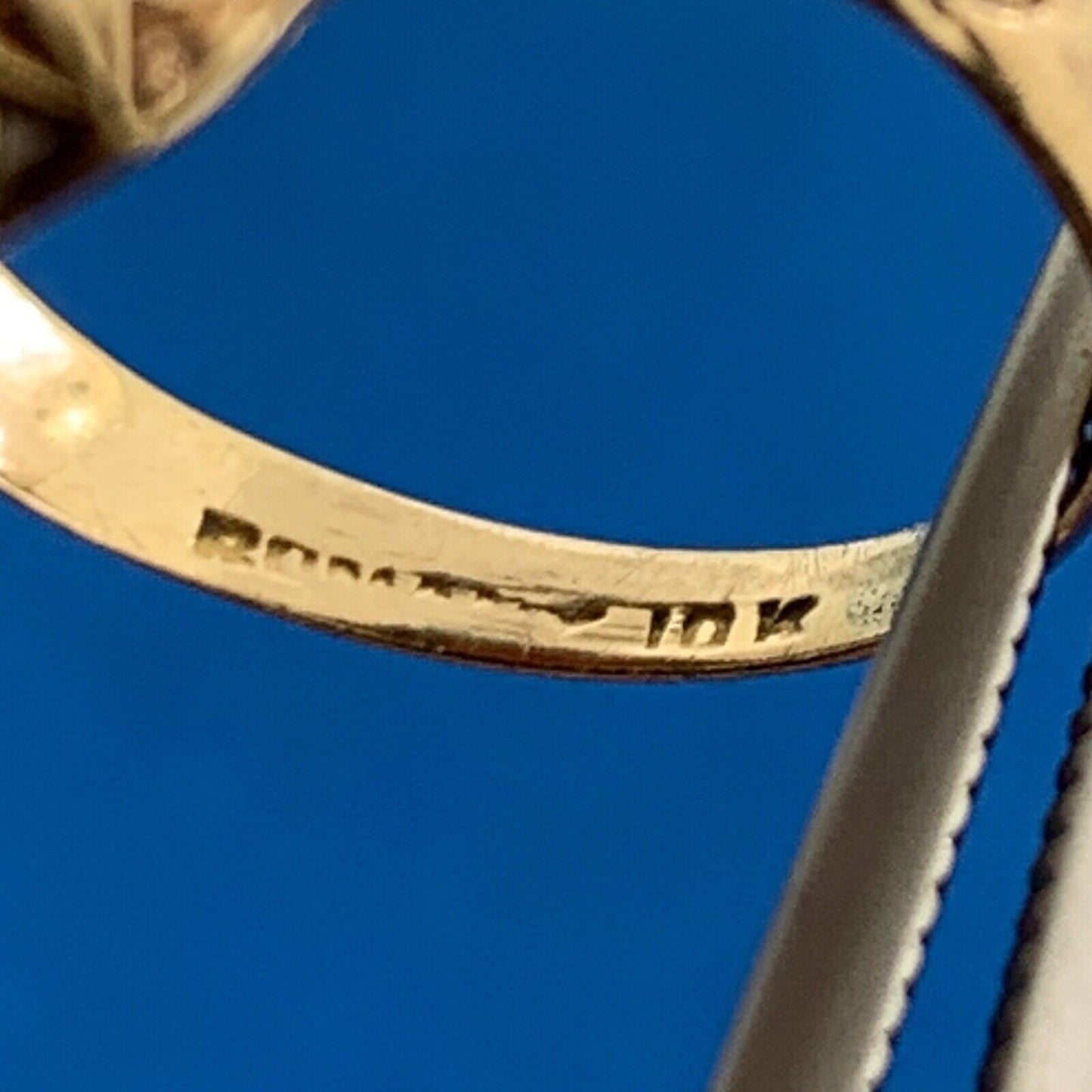 Vintage Designer 10K Yellow Gold Diamond Rectangle Cameo Filigree Statement Ring