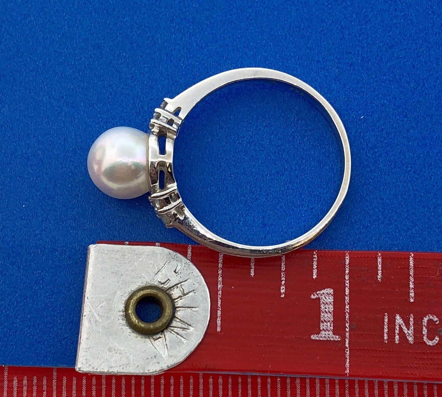 Elegant 14K White Gold Pearl Diamond Bridal Sweetheart Anniversary Ring