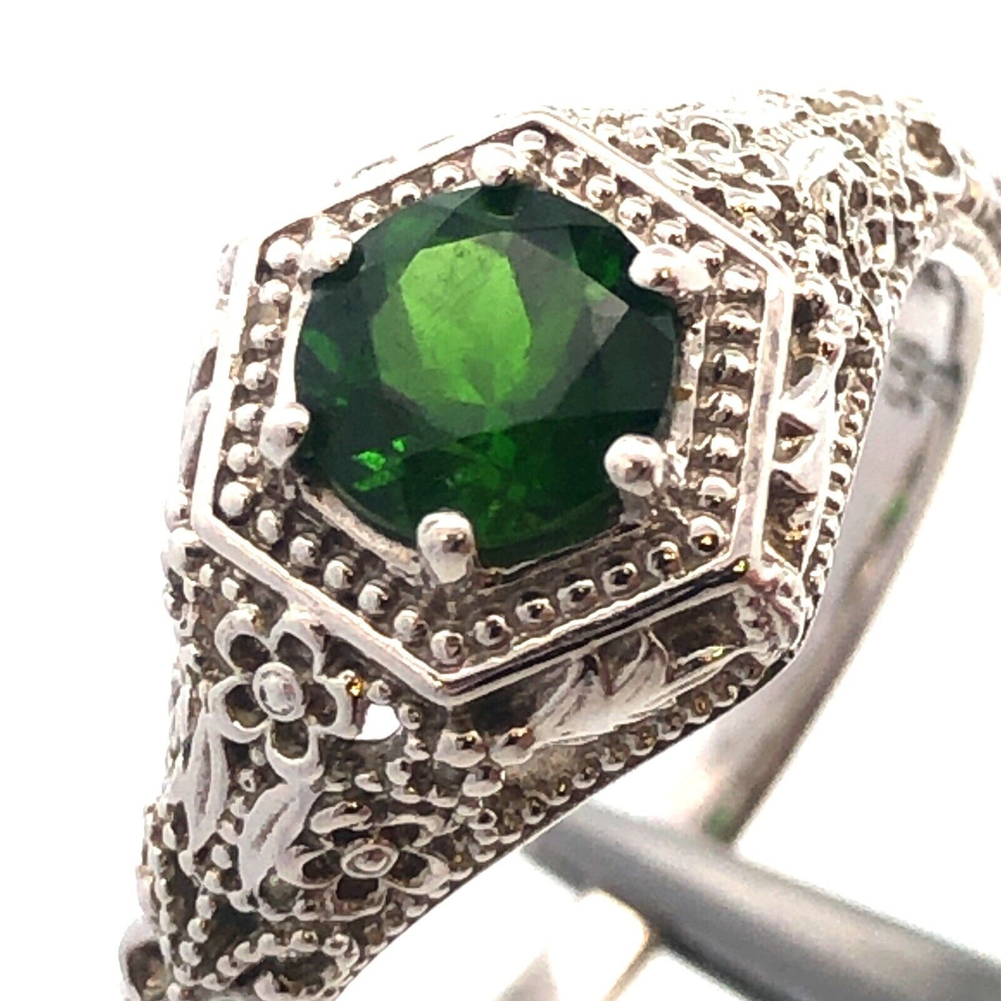 Designer BBJ 925 Sterling Silver Round Green Tourmaline Filigree Solitaire Ring