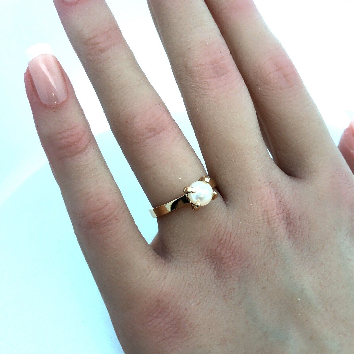 Designer 10K Yellow Gold Pearl Solitaire Size 6.5 Ring