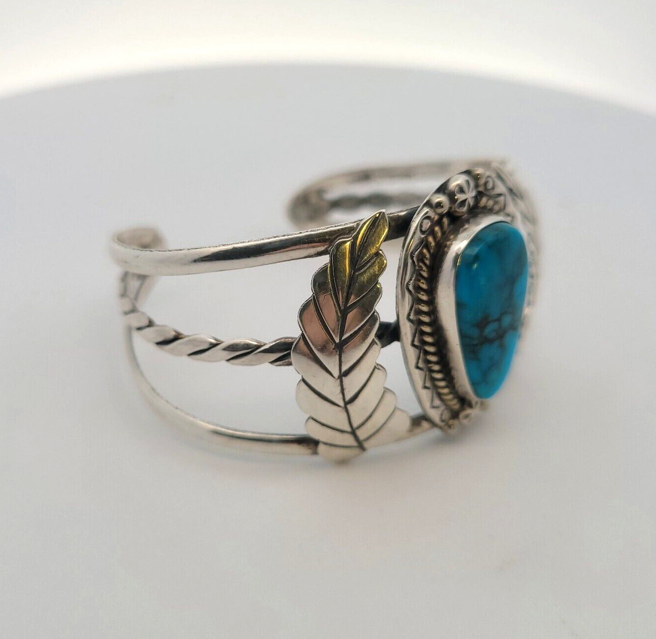 Native American 925 Sterling Silver Turquoise Cabochon Floral Open Cuff Bracelet