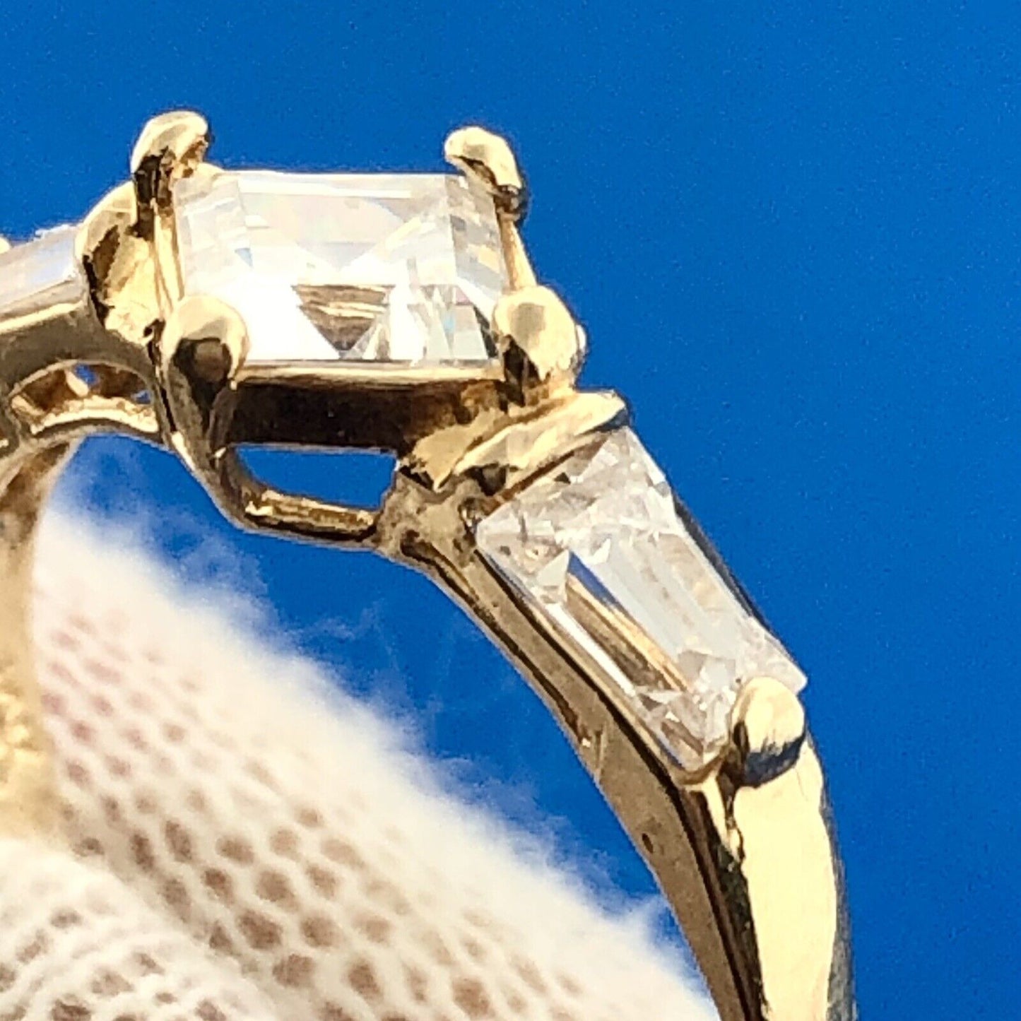 Gorgeous 14k Yellow Gold Princess Baguette Tapered Cut Sparkling CZ Ring Size 7