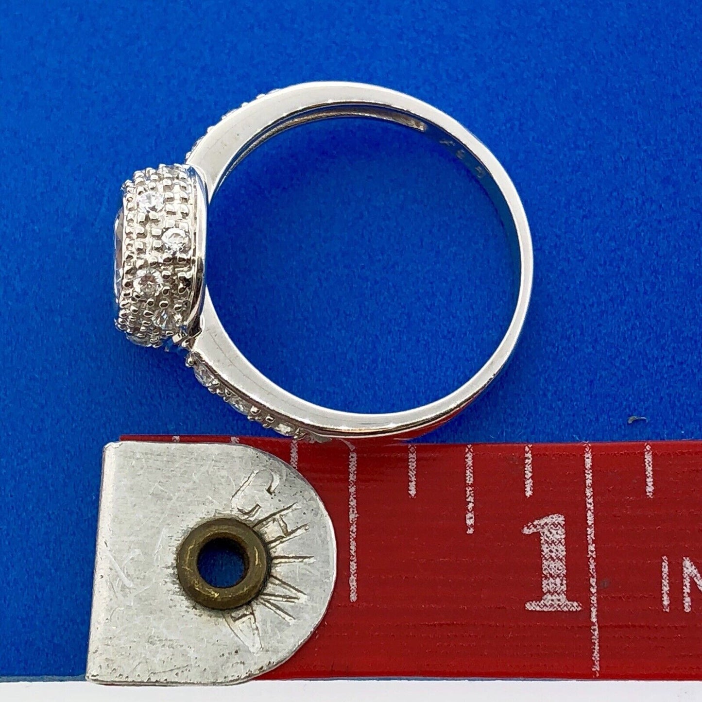 Stunning Sterling Silver Cubic Zirconia CZ Solitaire W/Accents Engagement Ring