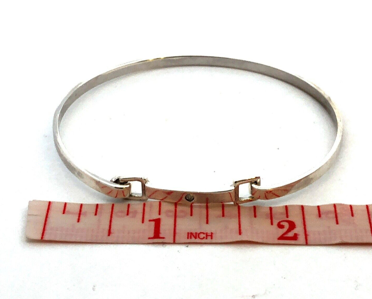 Estate 925 Sterling Silver Round Diamond Solitaire Hook Oval Bangle Bracelet