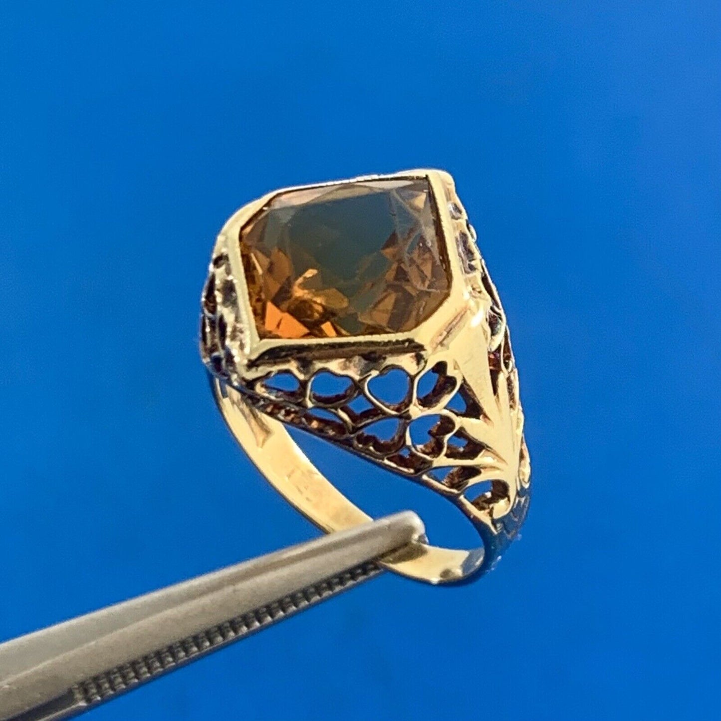 Vintage 14K Yellow Gold Square Cognac Citrine Heart Scroll Cocktail Ring