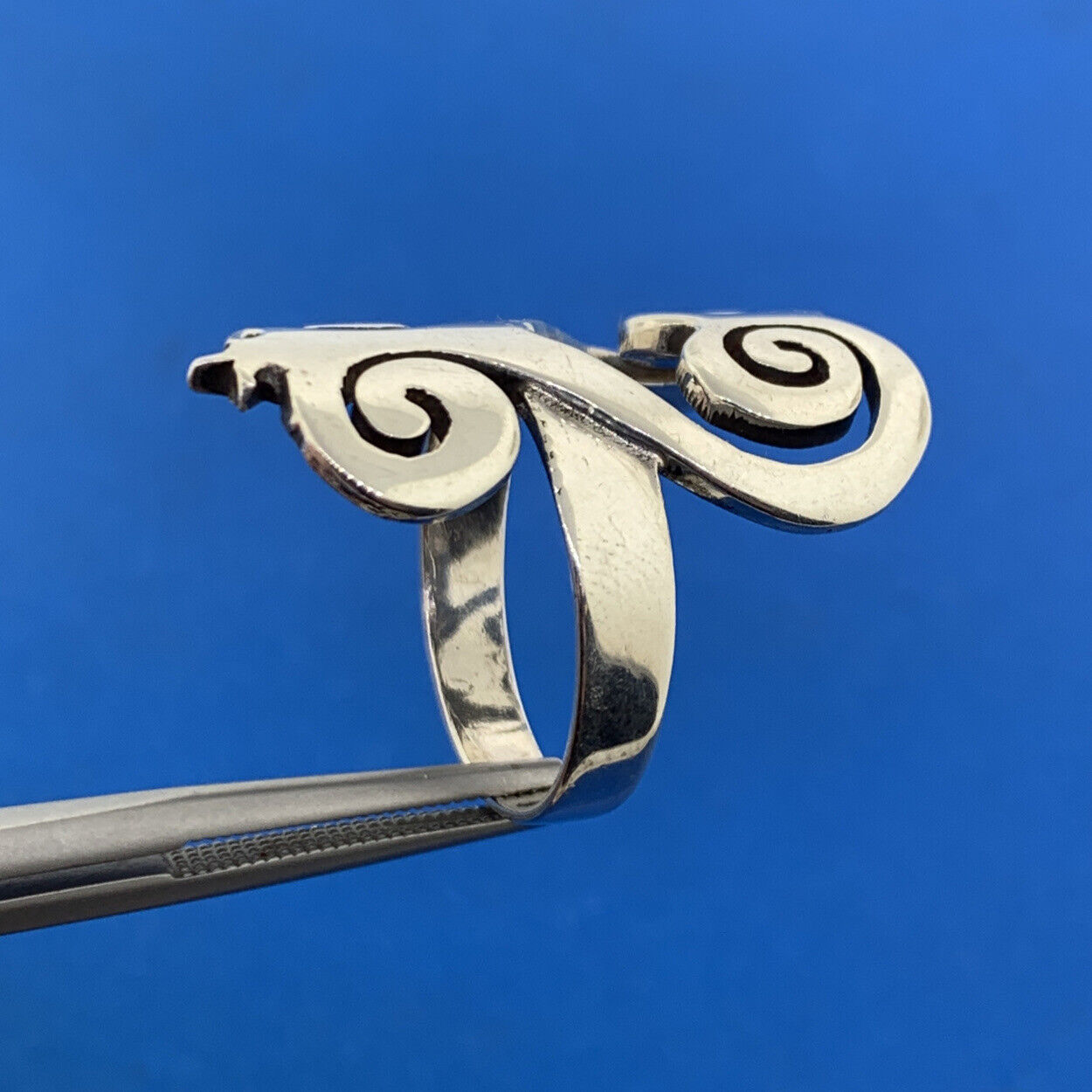 Vintage Abstract Modernist Artisan 925 Sterling Silver Heart Statement Ring
