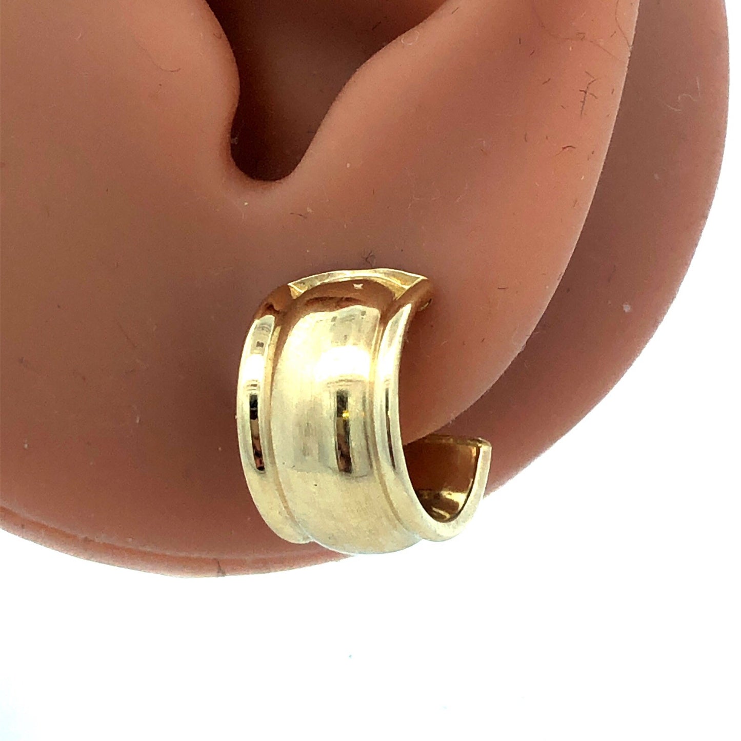 14K Yellow Gold Designer Statement Fluted Textured Round Huggy Hoop Earrings