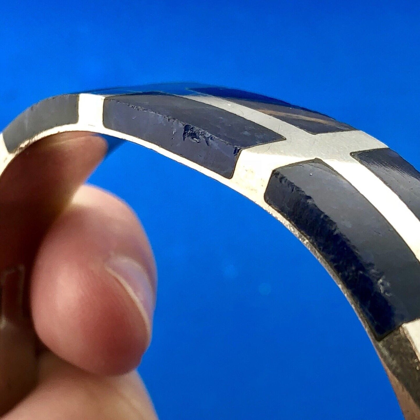 Retro Taxco Artisan 925 Sterling Silver Lapis Lazuli Inlay Hinged Cuff Bracelet