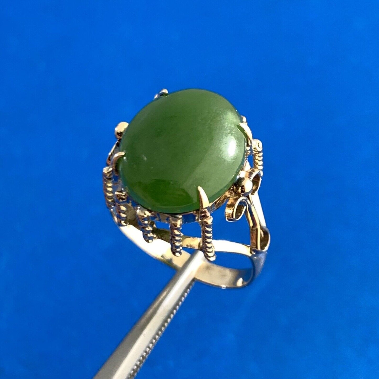 Estate 14K Yellow Gold Oval Jade Cabochon Statement Cocktail Ring