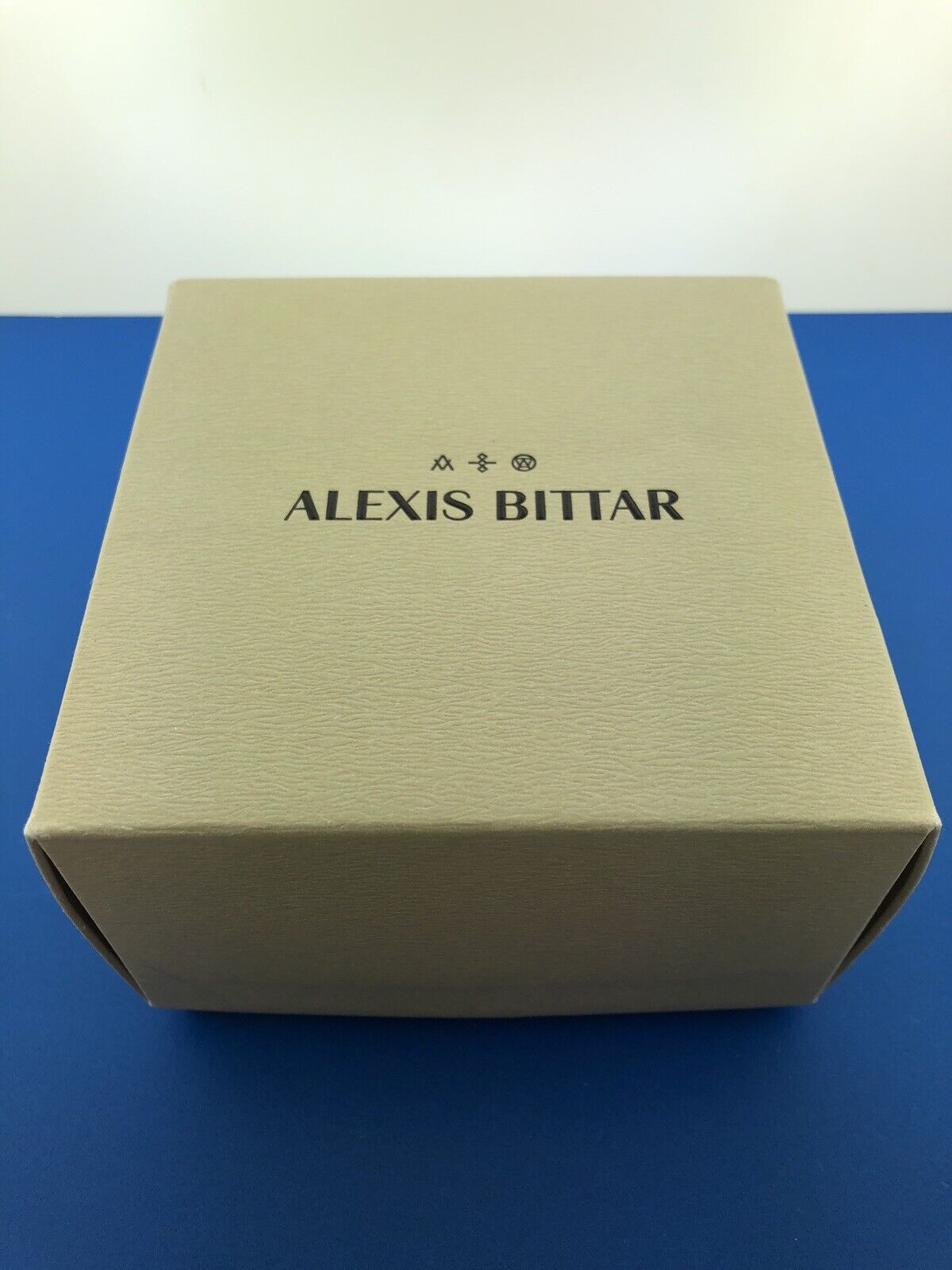 Alexis Bittar Swarovski Crystal Black Resin Gold Chain Statement Necklace Box