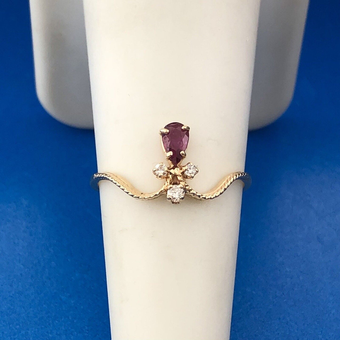 Exquisite 18K Yellow Gold Pear Ruby Diamond Balinese Style July Anniversary Ring