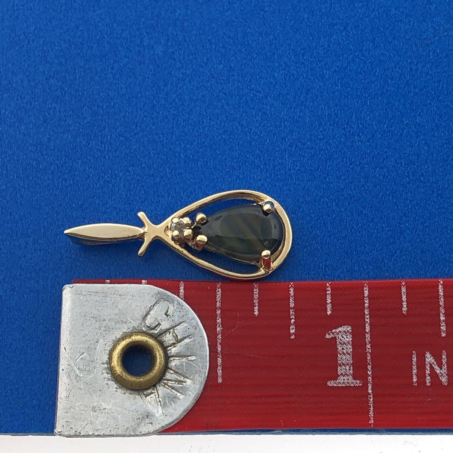 Gorgeous 14k Yellow Gold Cabochon Pear Hematite Diamond Teardrop Pendant