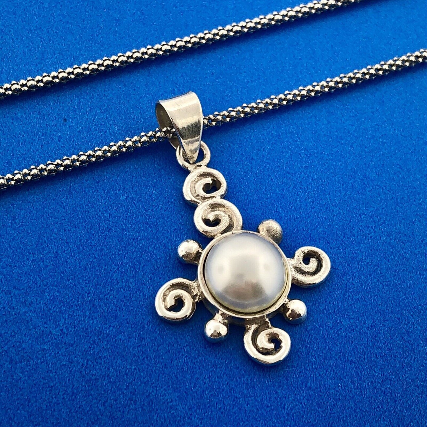 Designer JM Sterling Silver Mabe Pearl Whimsical Swirl Snake Chain 19" Necklace