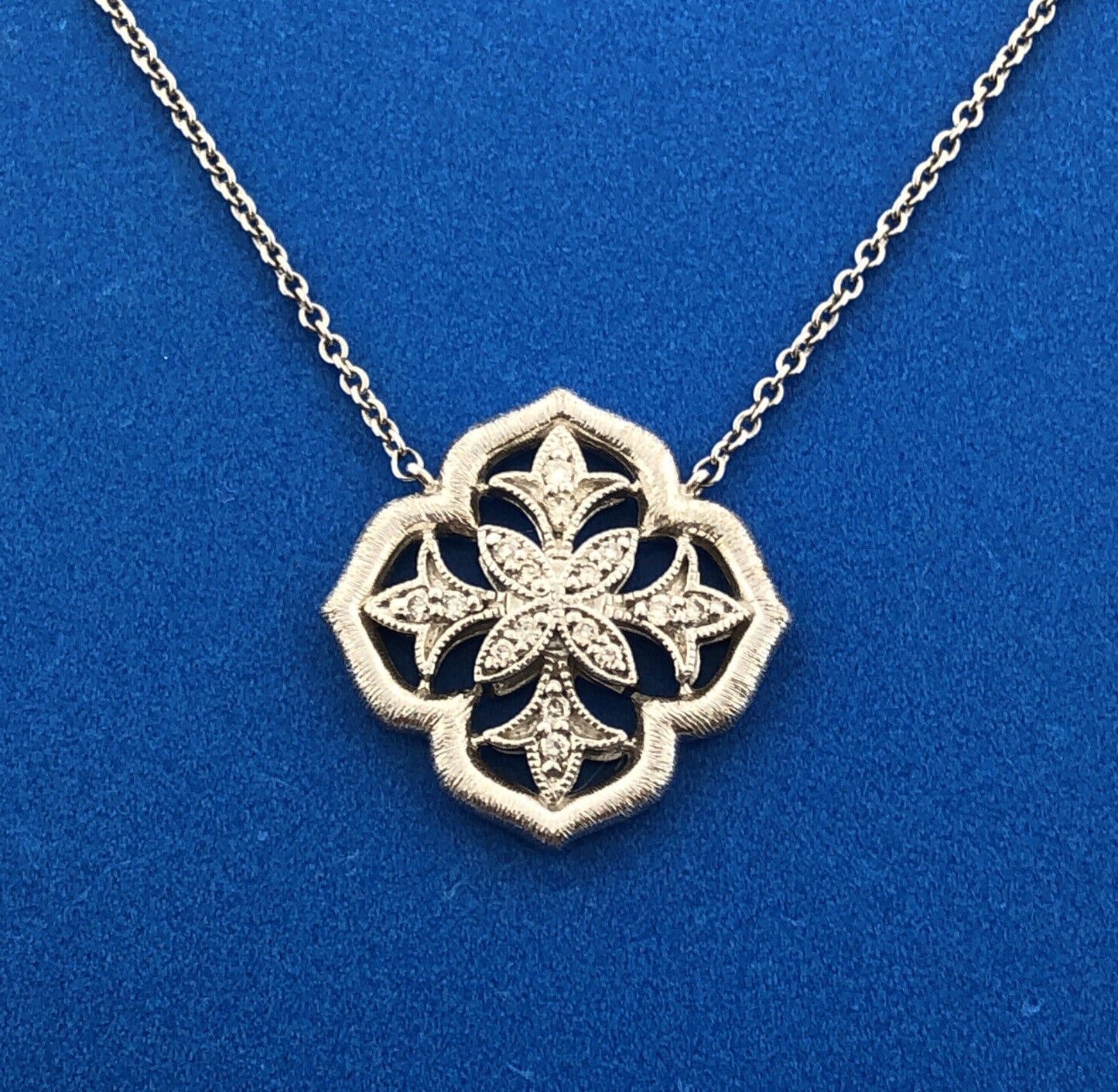 Gabriel & Co 925 Sterling Silver Diamond 3 Dimensional Snowflake Flower Necklace