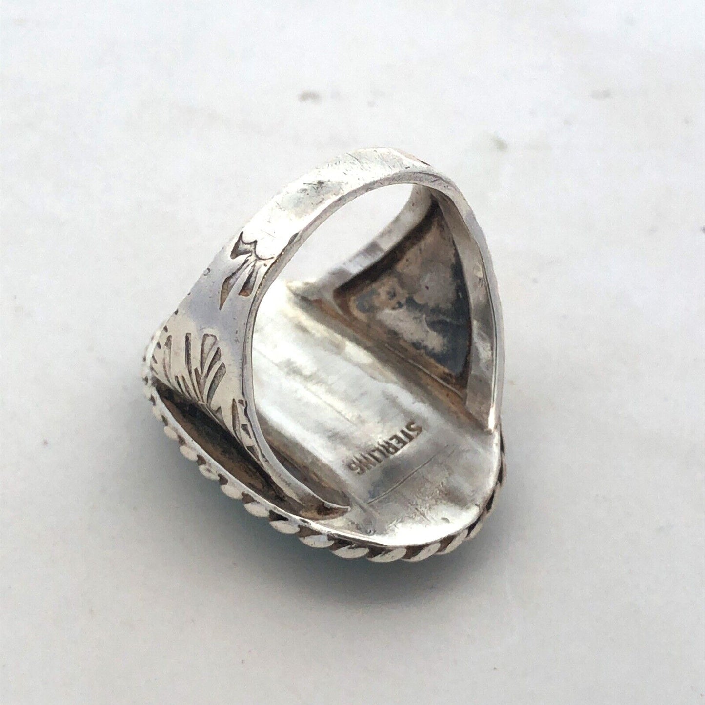 Native American Concho 925 Sterling Silver Oval Turquoise Storyteller Ring
