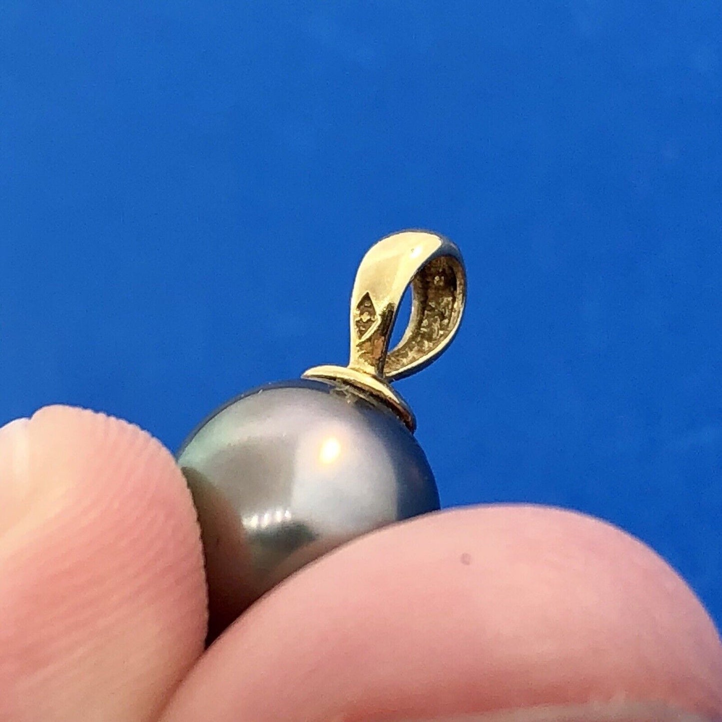 Designer 14K Yellow Gold Black Pearl Drop Dangle Charm Pendant
