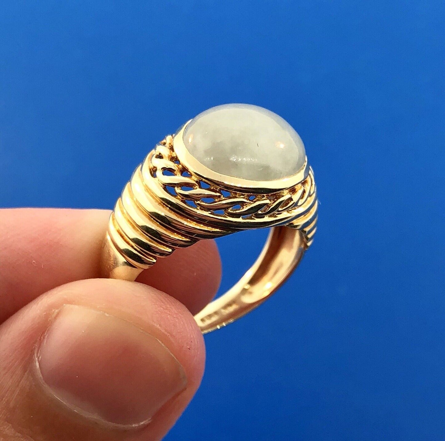 Designer PDV 14K Yellow Gold Oval Jade Jadeite Modernist Ribbed Dome Ring