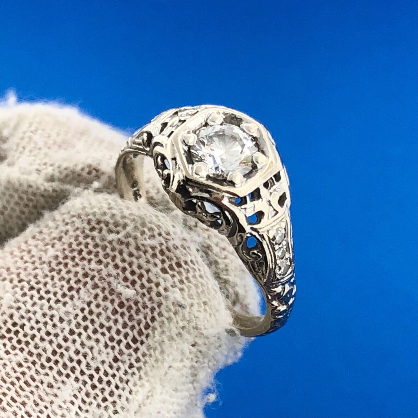 Vintage 14k White Gold Round Cut Diamond Solitaire W/Accents Regal Openwork Ring