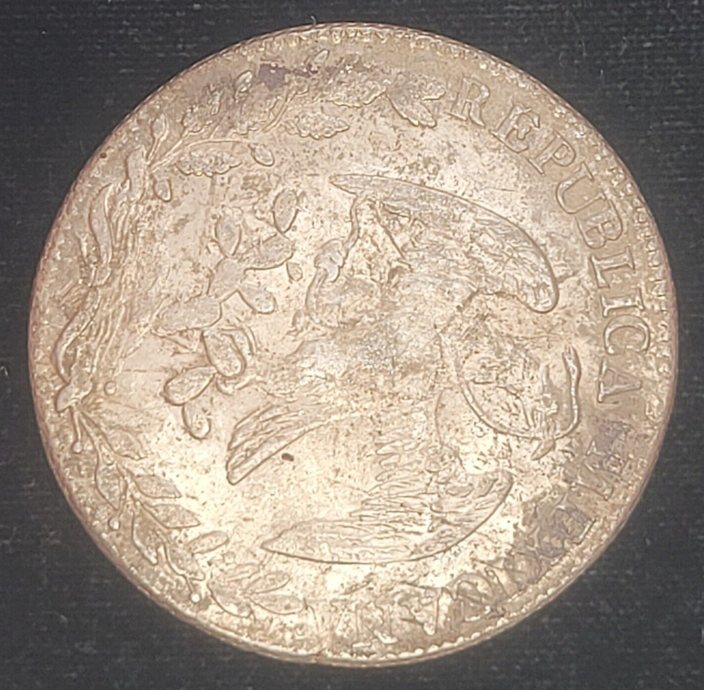 1833 Mo 8R Mexican Mint Mexico M.J. .903 Silver Milled Cap & Rays Libertad Coin